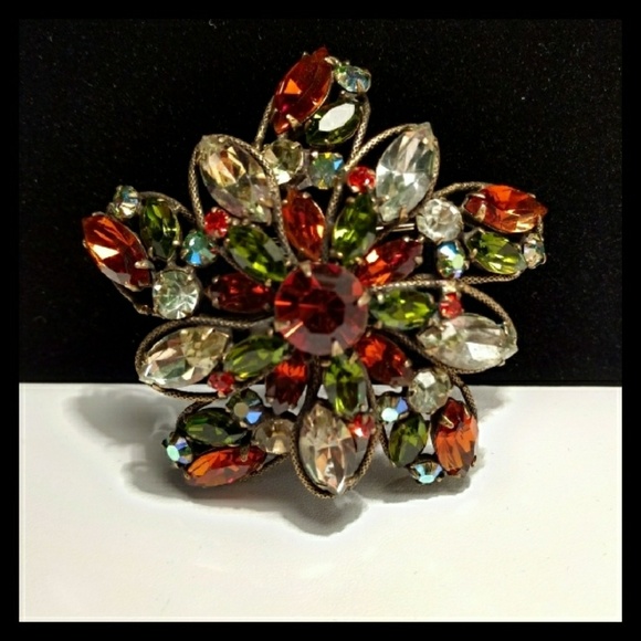 Vintage Jewelry - 🍁 Vtg. Stunning Signed Regency Brooch